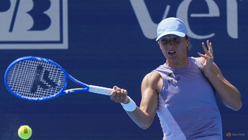 Defending champions Sabalenka, Sinner advance in rain-hit Cincinnati Open