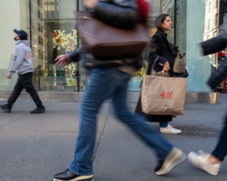 Immigrants fill workforce gaps in the United States as their numbers grow
