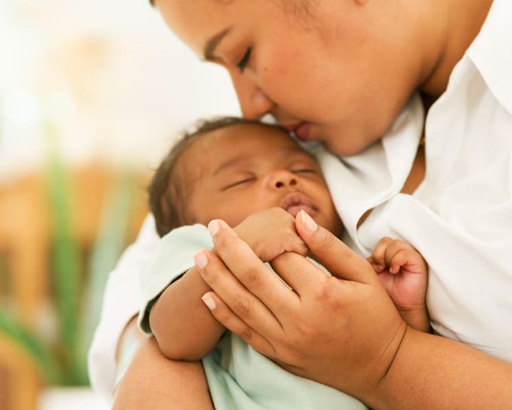 When a breastfeeding mother gets mastitis: How to treat infected milk ducts and build up supply after  