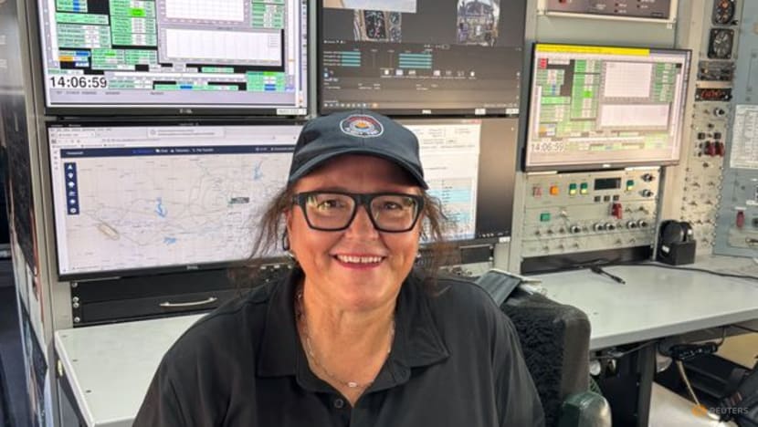 Airport runway close calls spur hopes for wider adoption of cockpit alert technology