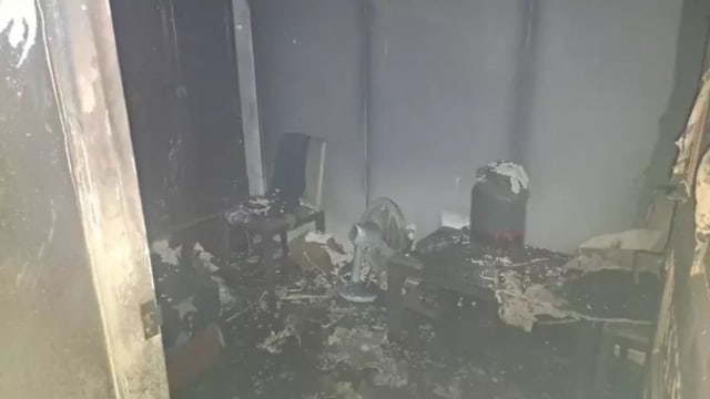 气瓶耗尽面罩脱落 台消防员冒死救出四人殉职
