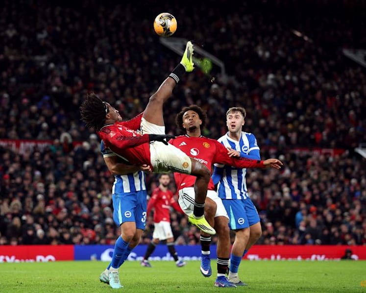 Martinelli hat-trick sends Arsenal past Portsmouth in FA Cup, Man Utd beaten