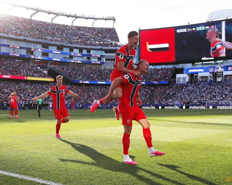 Haaland shines on World Cup debut with two goals in Norway's 4-1 victory over Iraq