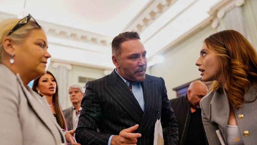 De La Hoya, Ali's grandson warn US lawmakers against boxing law overhaul
