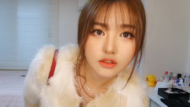 准备报考研究所，29岁美妆网红Daddoa骤逝