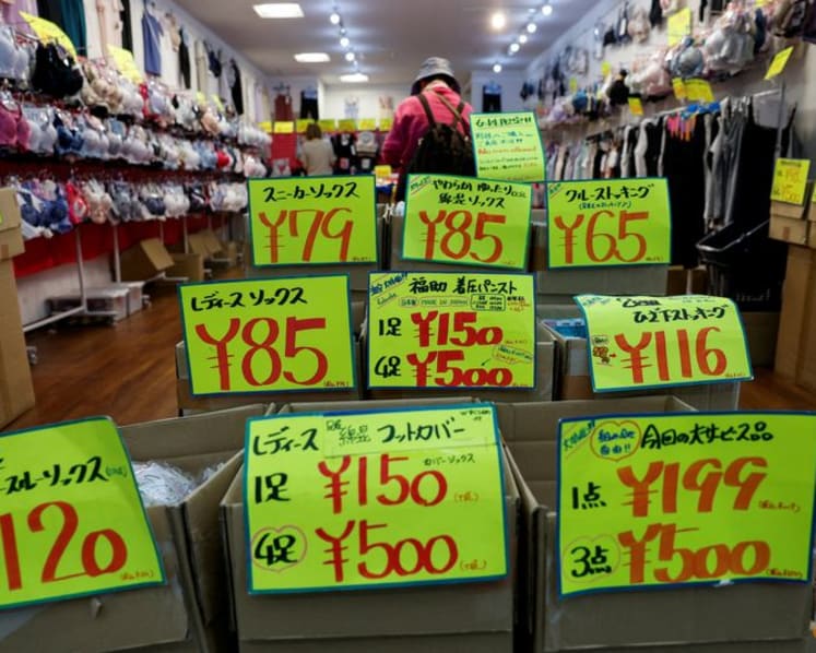 Tokyo core inflation accelerates in August, nears BOJ target
