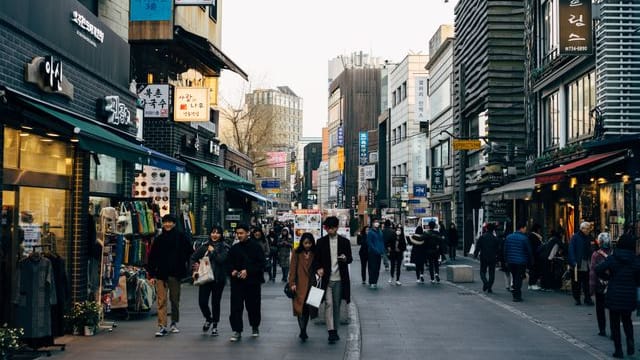 朴、金、李、崔……韩国人来来去去就那几个姓？