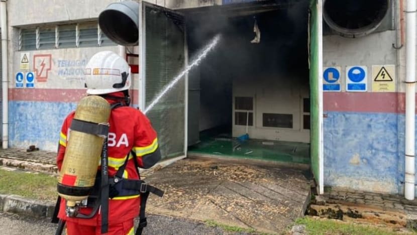 Bekalan air bagi 200 kawasan di Johor terganggu susuli kebakaran loji Bekalan air bagi 200 kawasan di Johor terganggu susuli kebakaran loji