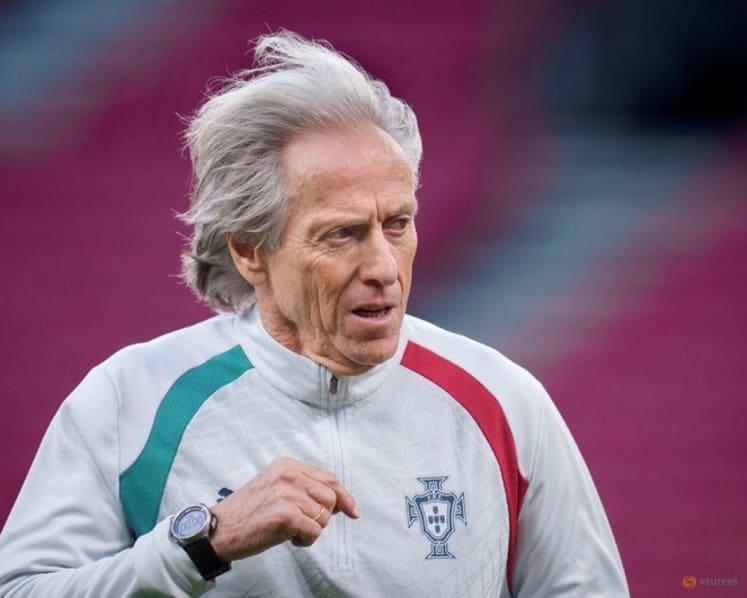 Jesus, FPF chief fail in airport bid to stop Ronaldo leaving Portugal camp, Marca reports