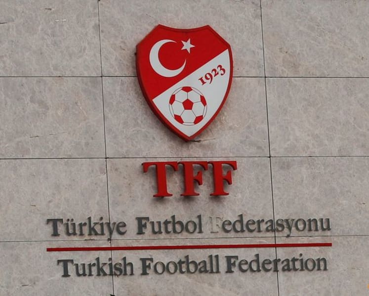 Turkey arrests eight, investigates 1,024 players in widening gambling probe