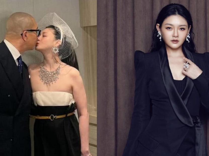 Barbie Hsu Didn&rsquo;t Change Her Mobile Number For 20 Years &rsquo;Cos Of Husband DJ Koo; Says He &ldquo;Should Have Proposed&rdquo; Then