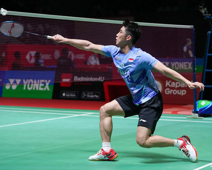 Singapore's Loh Kean Yew through to Korea Open final after overcoming top seed Naraoka