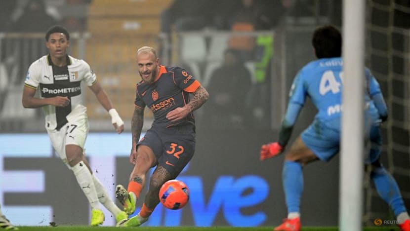 Inter move clear at the top with 2-0 win at Parma