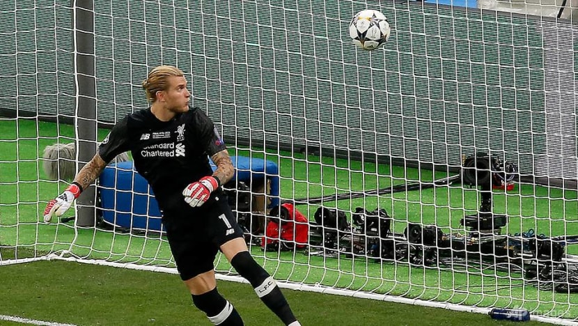 Football: Back in Germany, Loris Karius seeks to rebuild career