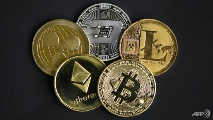 Pelanggan runcit tidak boleh guna kad kredit tempatan untuk beli mata wang kripto: MAS Pelanggan runcit tidak boleh guna kad kredit tempatan untuk beli mata wang kripto: MAS