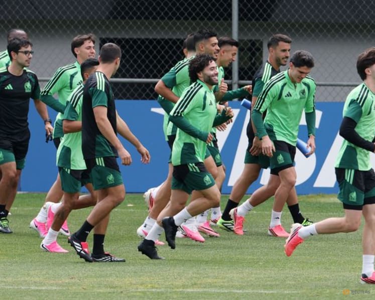 Aguirre says Mexico must be near perfect as Ecuador test awaits