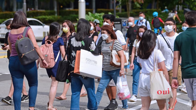 960 new COVID-19 cases in Singapore; 549 Omicron infections confirmed