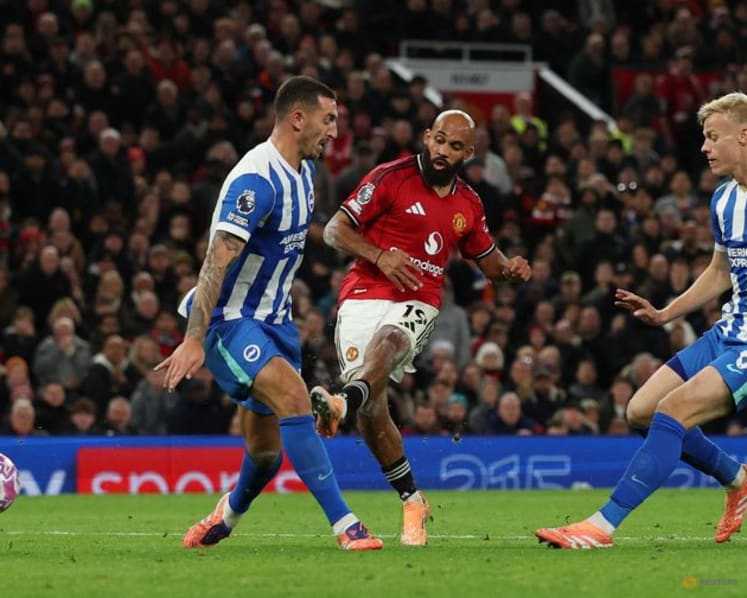 Champions Liverpool lose again, Man United into top four