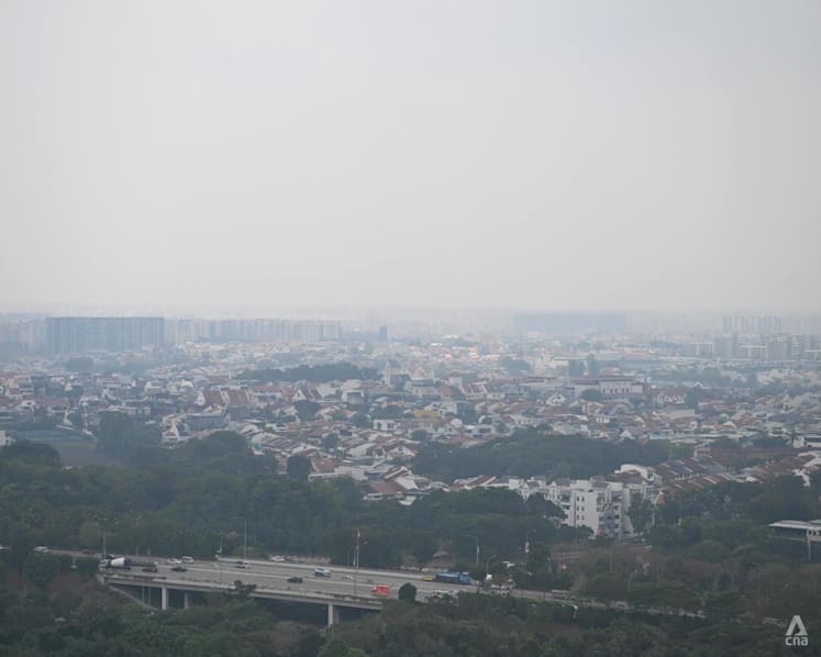 Singapore air quality remains in moderate range