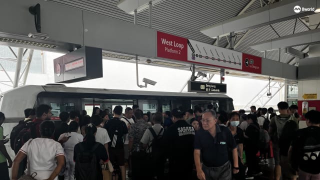 盛港-榜鹅轻轨列车服务中断两小时后逐步恢复