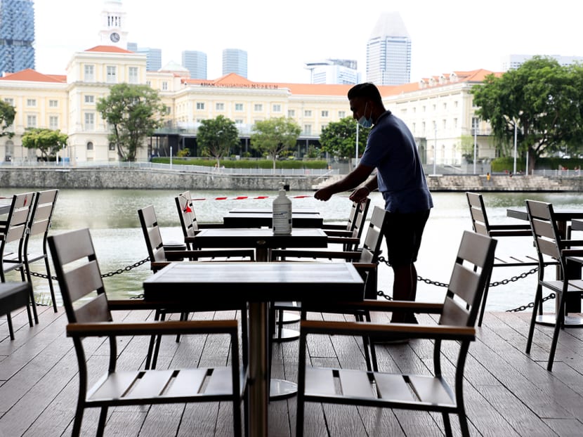 F&B establishments in CBD say 2-diner limit is ‘better than nothing’, but yearn for return of office crowd F&B establishments in CBD say 2-diner limit is ‘better than nothing’, but yearn for return of office crowd