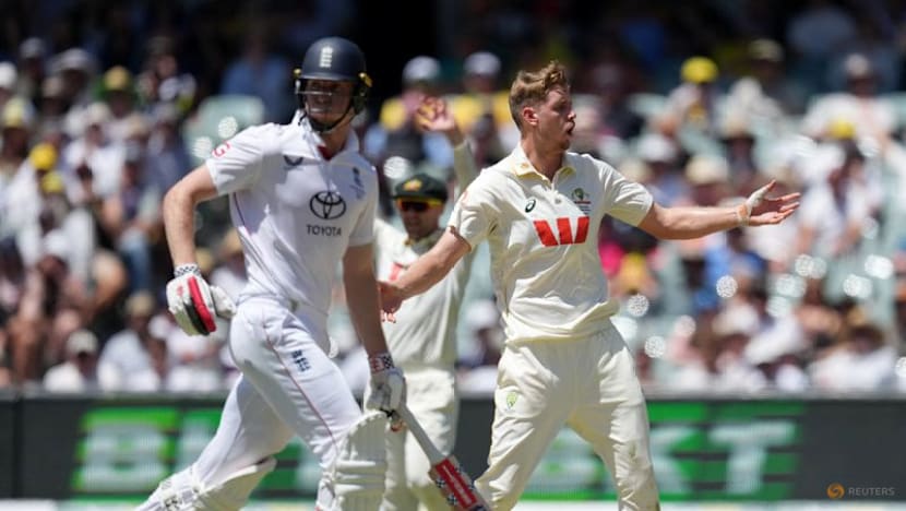 Cummins, Lyon floor England as Australia march towards Ashes triumph