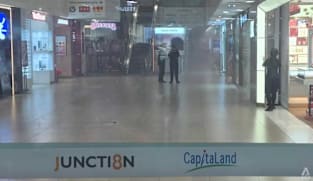  Junction 8 உணவகத்தில் தீ - 120 பேர் வெளியேற்றம்