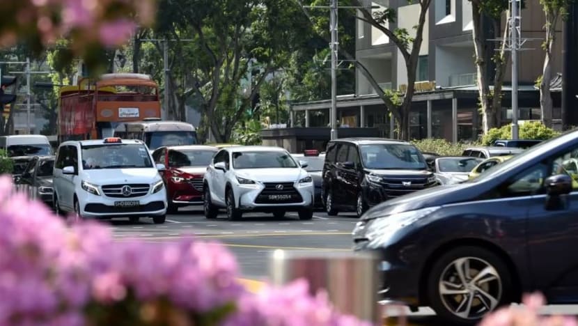 Harga COE kereta ditutup lebih rendah dalam bidaan terkini Harga COE kereta ditutup lebih rendah dalam bidaan terkini