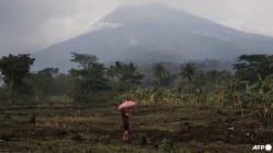 Gunung berapi Kanlaon di Filipina sembur abu setinggi 3km ke udara