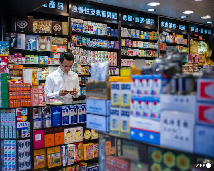 Singaporean tourist’s US$3,900 herb bill exposes 'unscrupulous' tactics in Hong Kong pharmacies