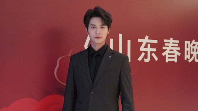 遭控“劈腿5678次”！《蜀锦人家》郑业成发声明喊冤