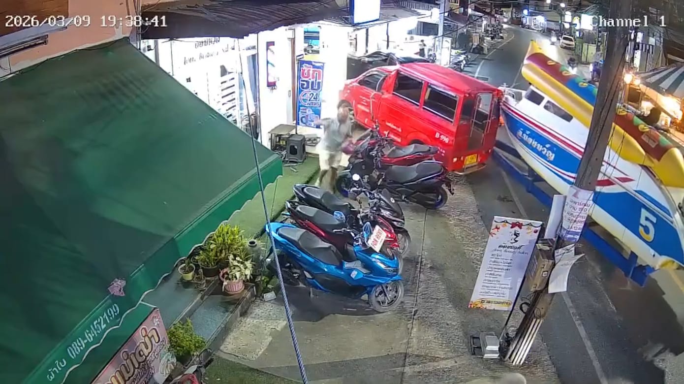 普吉岛拖船车超速撞按摩店 六名顾客和行人受伤