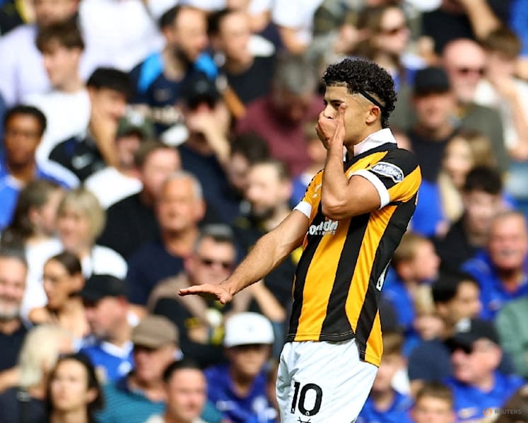 Hull extend unbeaten start with 2-2 draw at Chelsea