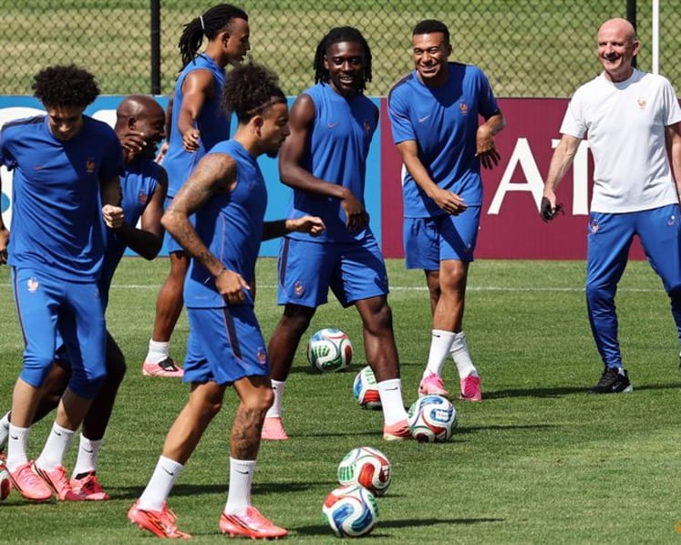 France wary of Paraguay revenge mission amid World Cup hype