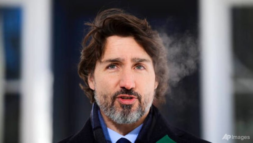 Trudeau tries to reassure Canadians COVID-19 vaccines are coming