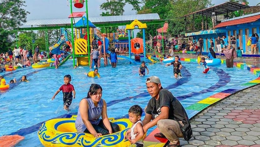 Viral Kades di Klaten bagi THR Rp457,8 juta ke warga termasuk bayi, dari mana sumber duitnya?