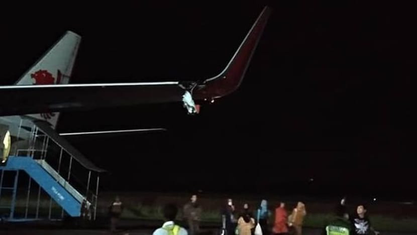 Sayap pesawat Lion Air pecah dalam nahas di landasan