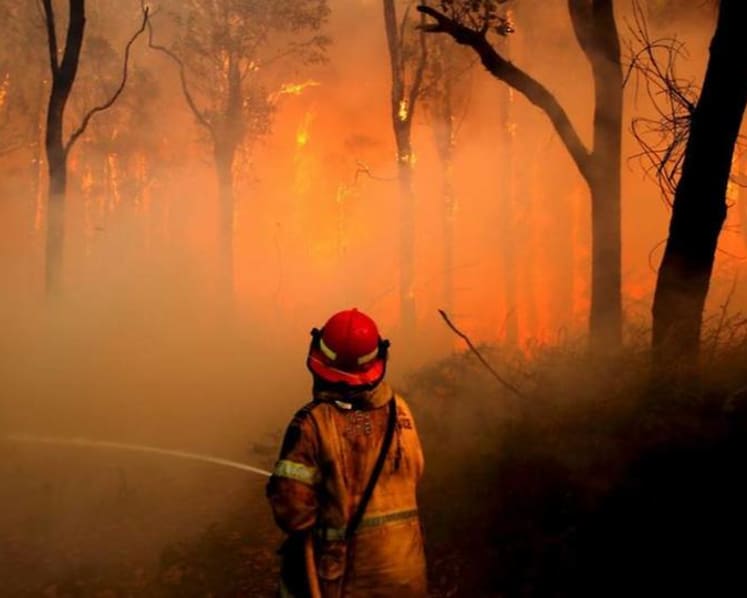 'Am I driving into hell?': Bushfire survivors in Australia continue to face mental health trauma