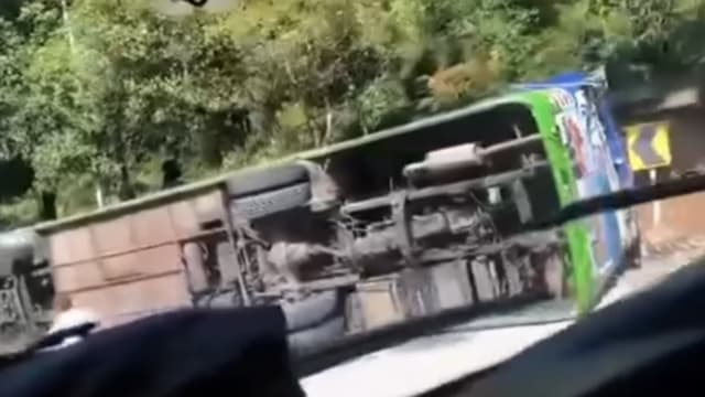云顶旅巴车祸揭案中案 乘客行李箱内逾万元不翼而飞