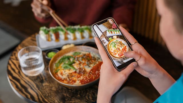 网络时代怪现象，会吃会玩就敢自封为“达人”？