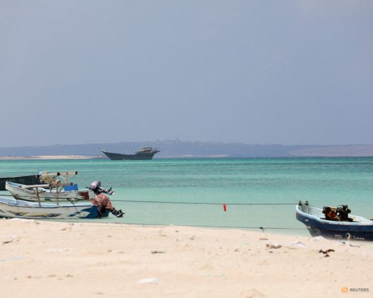 Four crew members killed in Red Sea attack while missile strike reported in Gulf