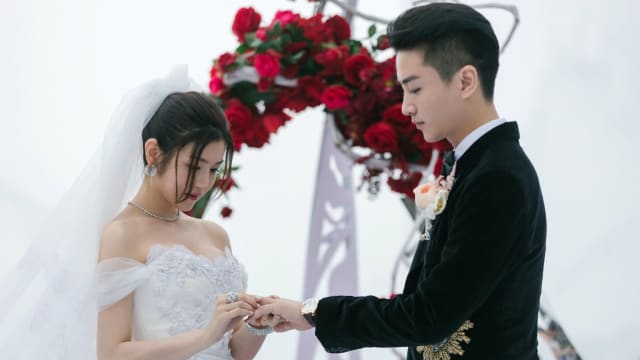 陈妍希摘婚戒再被质疑离婚　陈晓近况曝光