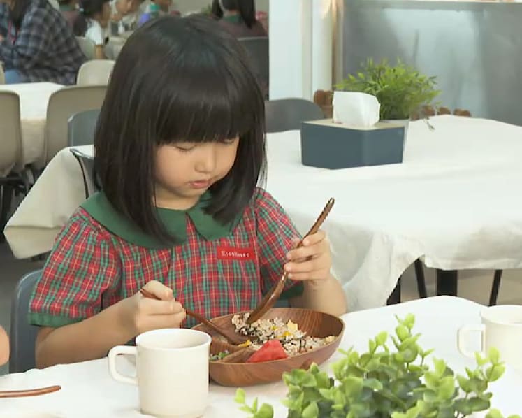 How some preschools continue to serve healthy meals despite rising food costs 