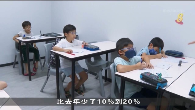 中小学将全面取消年中考 补习中心：一半家长要求在课程加入小测验