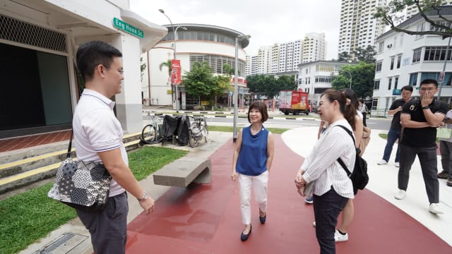 海军部村庄和中峇鲁地区完成道路改善工程