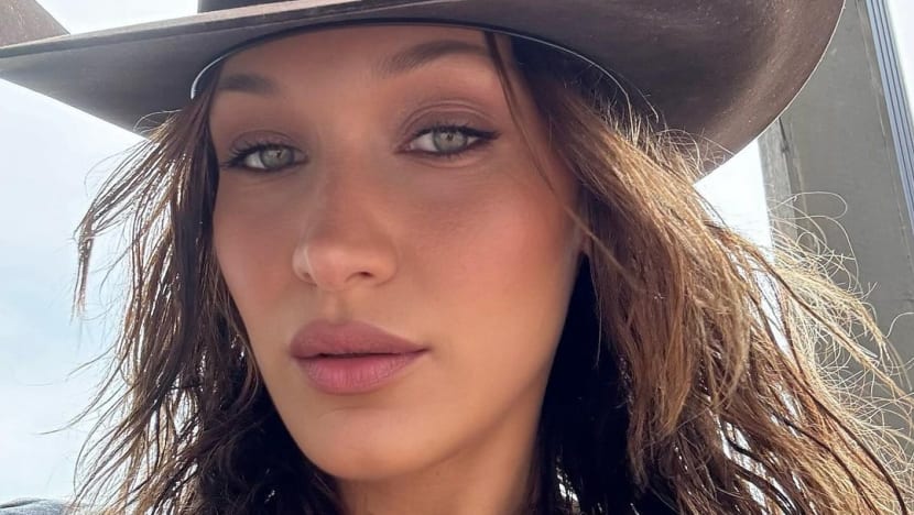 Bella Hadid akhirnya tanggapi iklan kontroversial Adidas yang dituding anti-Israel Bella Hadid akhirnya tanggapi iklan kontroversial Adidas yang dituding anti-Israel