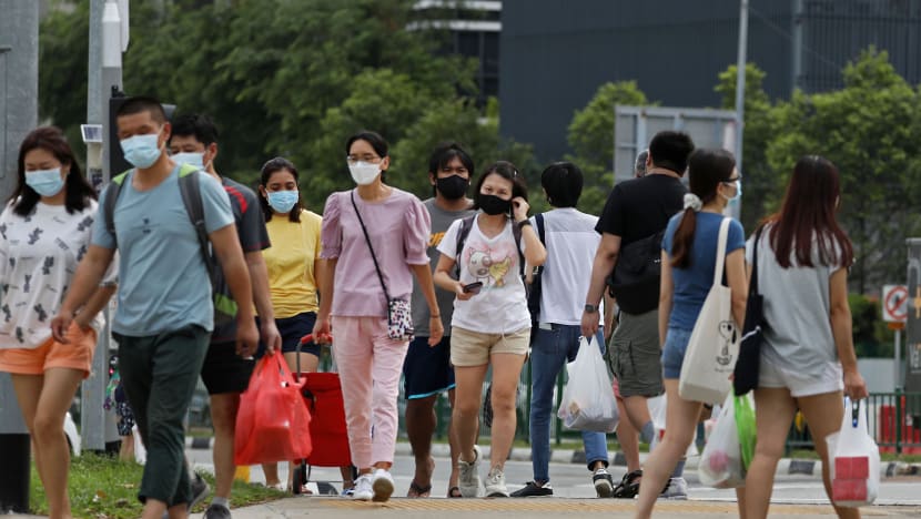 3,432 new Covid-19 cases in Singapore; 15 more deaths bring tally to 364