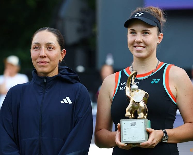 Noskova beats Pegula to lift Berlin Open trophy