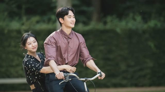“Queen of Tears”播完了，大家该出戏了！金秀贤首回应与金智媛“恋情”