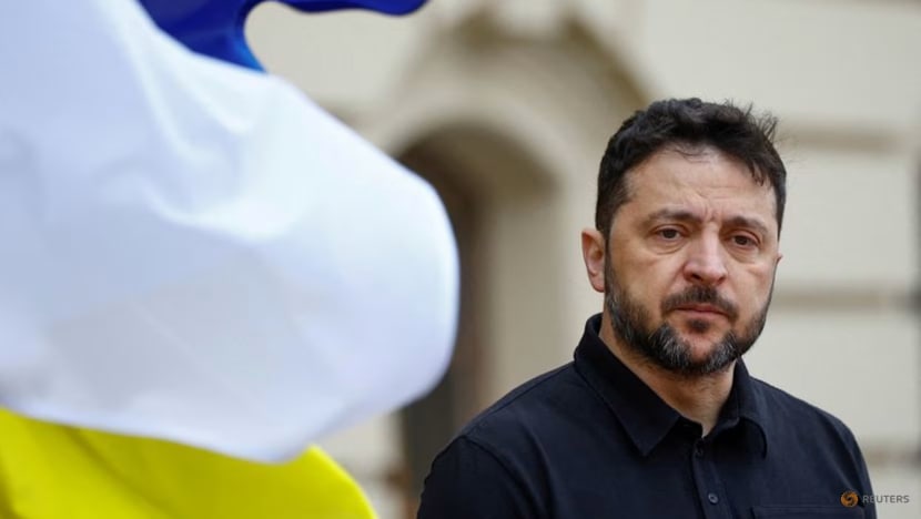 Presiden Zelenskyy bincang cara jalankan pilihan raya dengan parlimen Ukraine